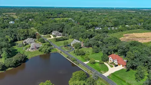 View/Area - 30 W260 White Oak Ln, Wayne, IL 60184 photo 12 of 16