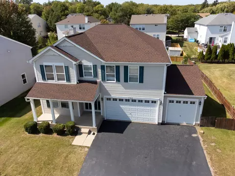 704 Doral Dr, Marengo, IL 60152
