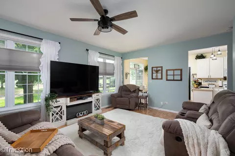 4140 Rivertowne Dr, Plainfield, IL 60586 photo 5