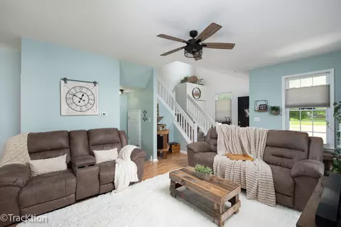 4140 Rivertowne Dr, Plainfield, IL 60586 photo 4