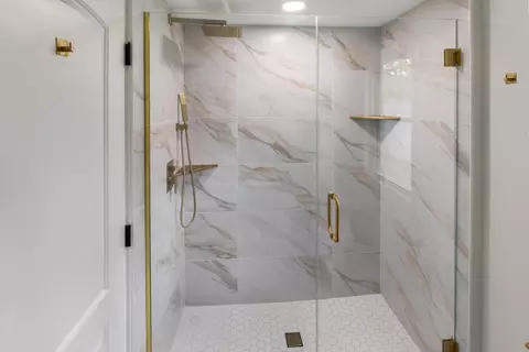 Bath - 408 S Maple St, Itasca, IL 60143 photo 3 of 5