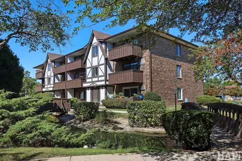 1000 Centurion Ln #4, Vernon Hills, IL 60061