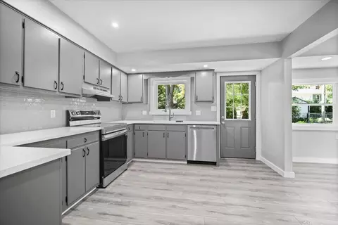 Kitchen - 105 Ambrose Way, Normal, IL 61761 photo 3 of 4