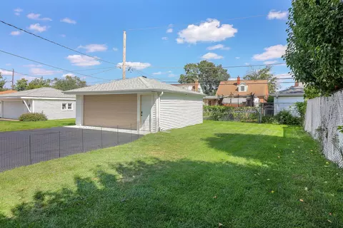 Exterior - 417 Hyde Park Ave, Hillside, IL 60162 photo 3 of 4