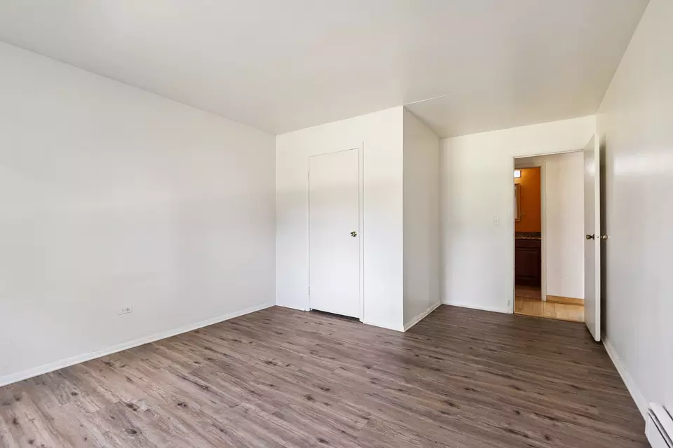 Bedroom - 16 W540 Lake Dr #9-104, Willowbrook, IL 60527 photo 1 of 1
