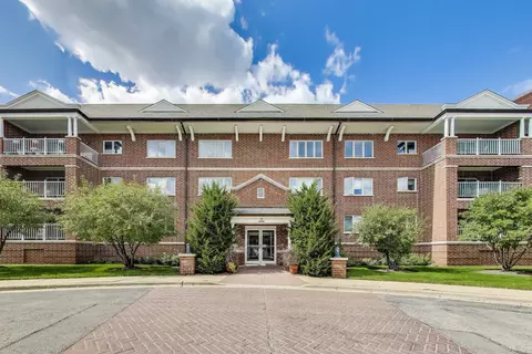 400 S Northwest Hwy #312, Park Ridge, IL 60068