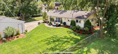 1735 Highland Blvd, Hoffman Estates, IL 60169 photo 22