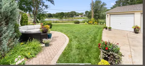 1735 Highland Blvd, Hoffman Estates, IL 60169 photo 18