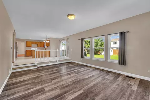 Living - 4215 Bluegrass Ln, Plainfield, IL 60586 photo 6 of 7