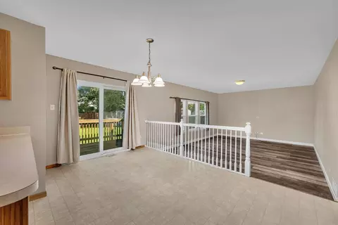 Living - 4215 Bluegrass Ln, Plainfield, IL 60586 photo 4 of 7