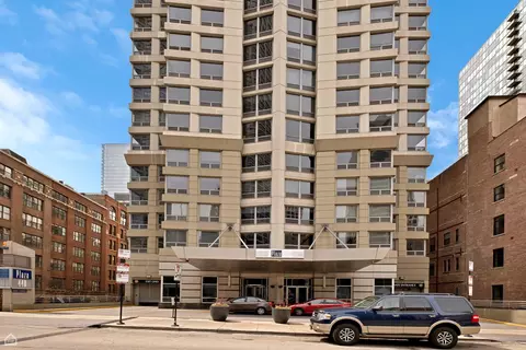 440 N Wabash Ave #2008, Chicago, IL 60611