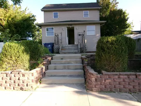 1141 6th St, Lasalle, IL 61301