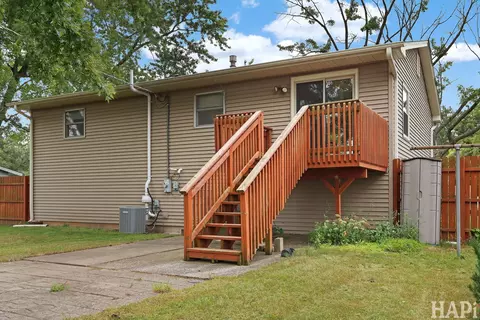 Exterior - 4708 Bonner Dr, Mchenry, IL 60050 photo 3 of 4