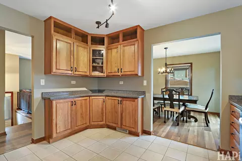 Kitchen - 4708 Bonner Dr, Mchenry, IL 60050 photo 4 of 4