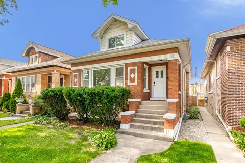 6535 26th Pl, Berwyn, IL 60402