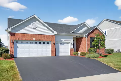 16038 S Selfridge Cir, Plainfield, IL 60586
