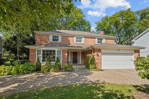 1412 Elizabeth Ln, Glenview, IL 60025