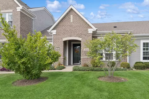 2604 Avondale Cir #4492, Naperville, IL 60564