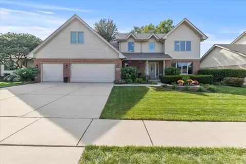 16762 Swift Arrow Dr, Lockport, IL 60441