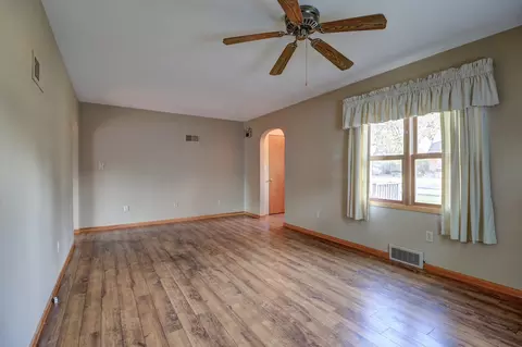 602 E 3rd St, Rock Falls, IL 61071 photo 7