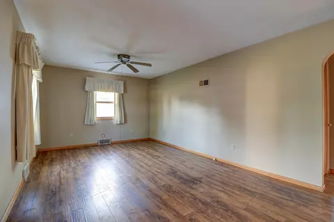 602 E 3rd St, Rock Falls, IL 61071 photo 5