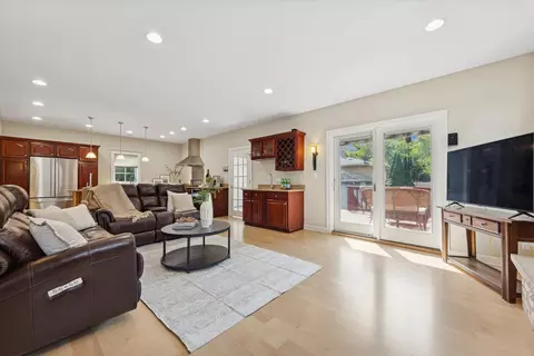 300 E Crescent Ave, Elmhurst, IL 60126 photo 10