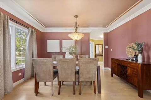 300 E Crescent Ave, Elmhurst, IL 60126 photo 9
