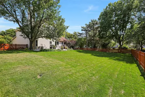 Exterior - 1384 Northgate Dr, Bartlett, IL 60103 photo 5 of 6