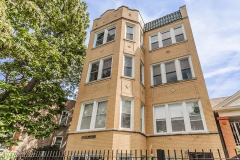 2227 N Kimball Ave #1E, Chicago, IL 60647