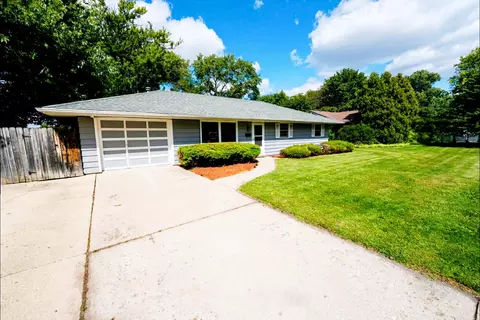 563 California Ave, Aurora, IL 60506