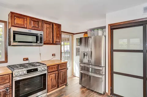 Kitchen - 7743 Columbia Dr, Bridgeview, IL 60455 photo 1 of 3