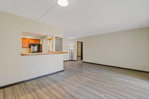 Living - 1279 Harding Ave #2B, Des Plaines, IL 60016 photo 3 of 6