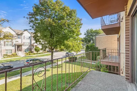 Exterior - 1279 Harding Ave #2B, Des Plaines, IL 60016 photo 1 of 3