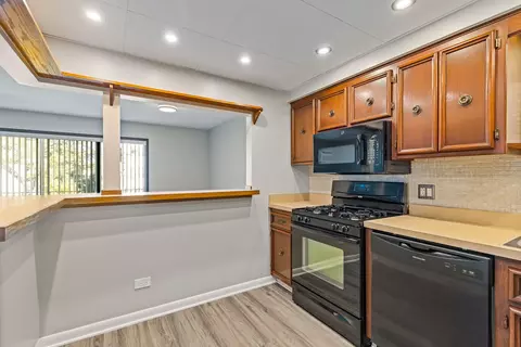 Kitchen - 1279 Harding Ave #2B, Des Plaines, IL 60016 photo 1 of 3