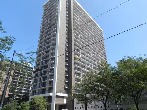 5855 N Sheridan Rd #24E, Chicago, IL 60660