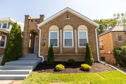 9107 S Aberdeen St, Chicago, IL 60620