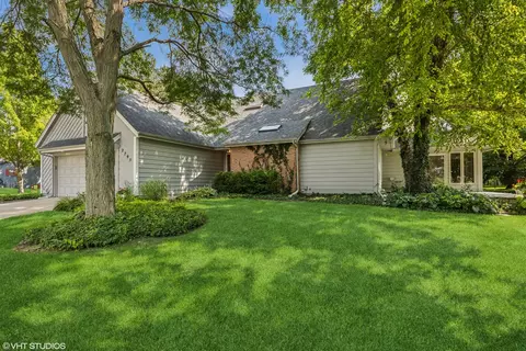 2795 Brechin Trl, Elgin, IL 60124
