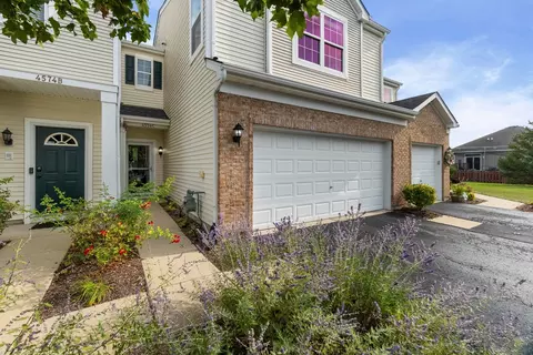 4574 Half Moon Dr #C, Yorkville, IL 60560