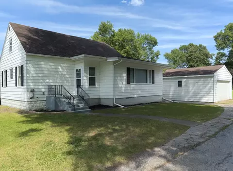 37519 N North Ave, Beach Park, IL 60087