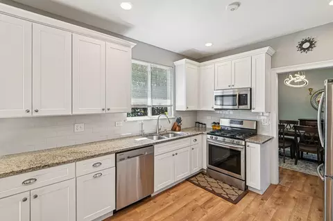 Kitchen - 4015 Tansy Rd, Aurora, IL 60504 photo 4 of 4
