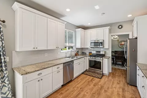 Kitchen - 4015 Tansy Rd, Aurora, IL 60504 photo 3 of 4