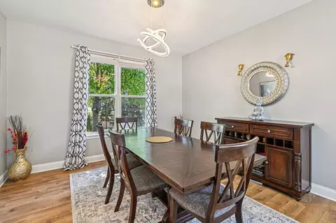 Dining - 4015 Tansy Rd, Aurora, IL 60504 photo 4 of 5