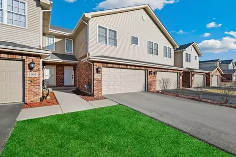 1005 Regent Dr, Matteson, IL 60443