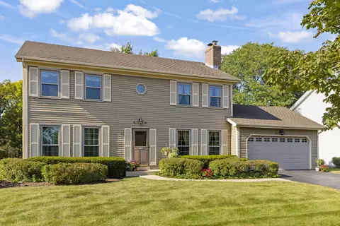 21 Venetian Way Cir, Wheaton, IL 60189