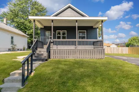 847 Oliver Ave, Aurora, IL 60506