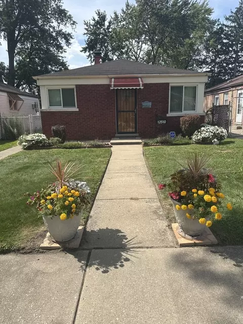 12510 S Elizabeth St, Calumet Park, IL 60827