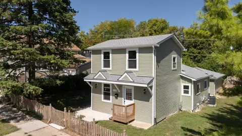 419 Oneida St, Joliet, IL 60435