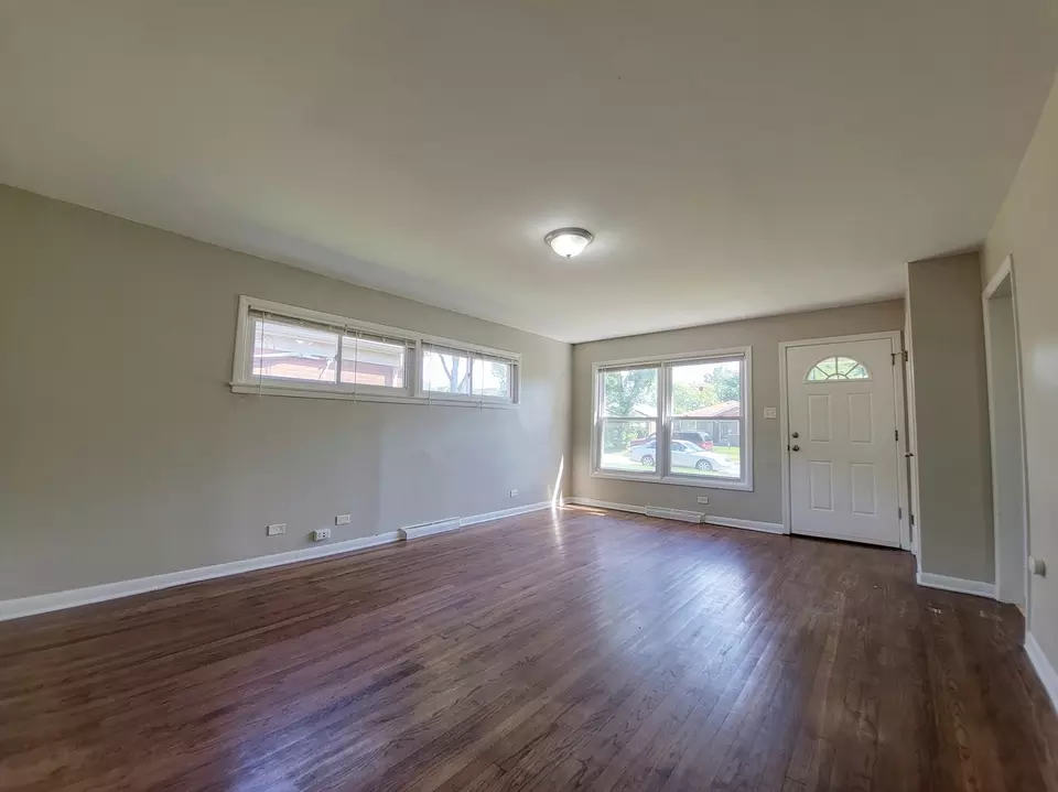 Living - 14724 Michigan Ave, Dolton, IL 60419 photo 1 of 4