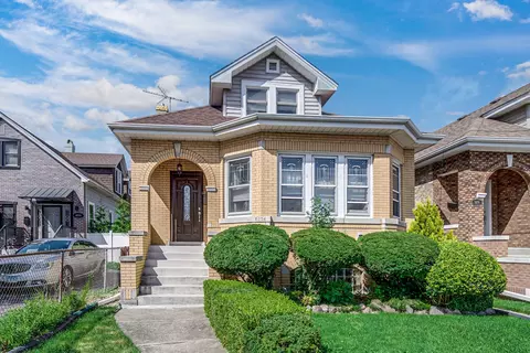 6254 N Nagle Ave, Chicago, IL 60646