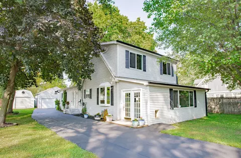25076 W Edgar Ave, Antioch, IL 60002